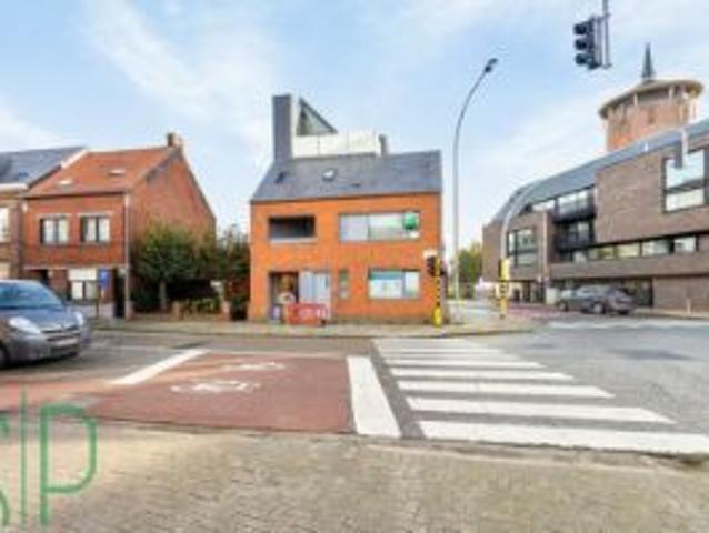 Triplex met 2 slaapkamers en terras in het centrum van Geel