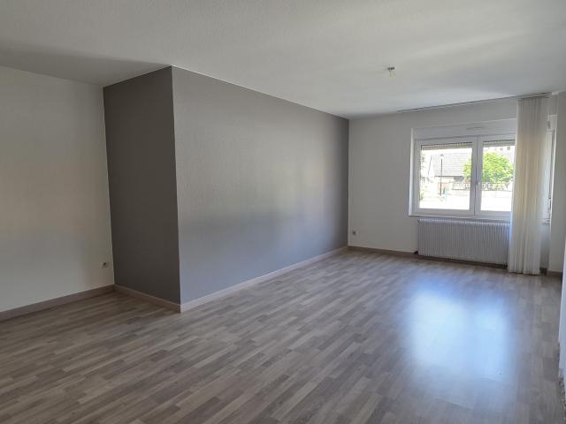 TRIPLEX AVEC BALCON