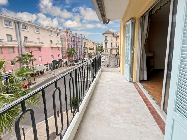 Duplex avec, toit terrasse de 40m² Fort potentiel travaux à prévoir