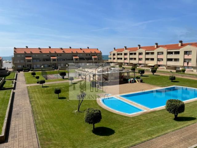 TRIPLEX A 150 METROS DA PRAIA DA AGUDELA