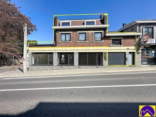 Triplex à louer pour 900 euro avec 3 chambres à coucher
