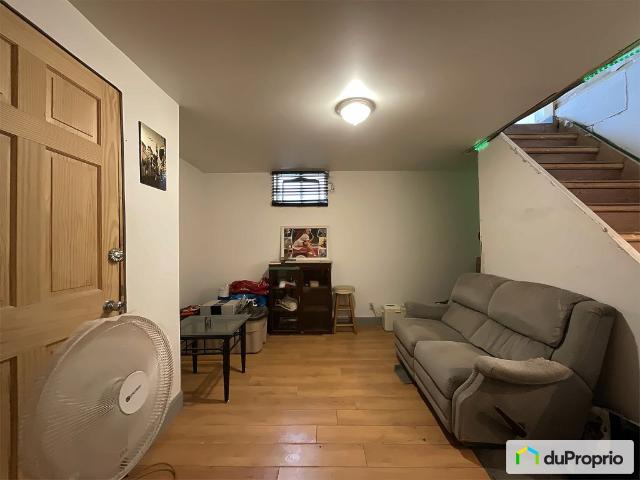 Triplex à vendre Gatineau Masson Angers 2 chambres #1107