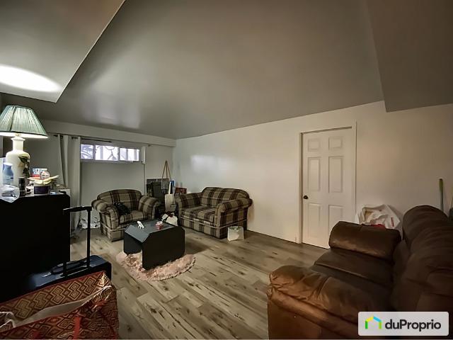Triplex à vendre Pierrefonds / Roxboro 8 chambres 3 salles de bain #1058