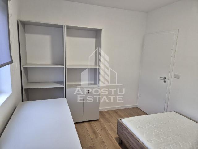 Triplex cu 3 camere de inchiriat,Centrala Proprie,Mosnita Vechie