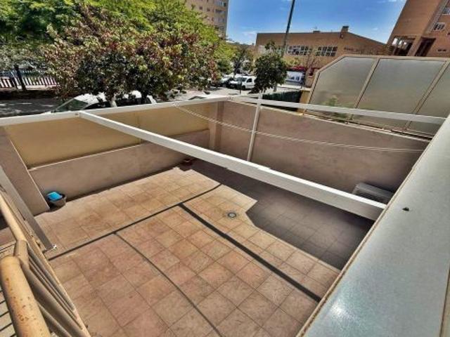 TRÍPLEX DE LUJO EN URBANIZACIÓN VILLA TERESA – SAN GABRIEL – ALICANTE