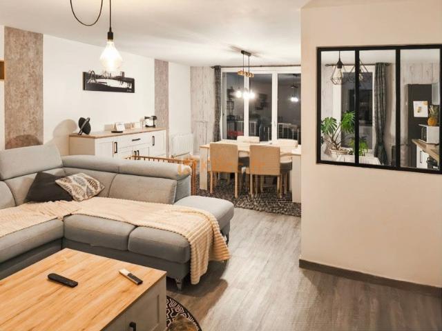 Triplex de 105m2 refait à neuf en vente à Bolbec