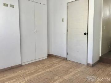 Triplex en Enrique Palacios cerca a Av. Santa Cruz