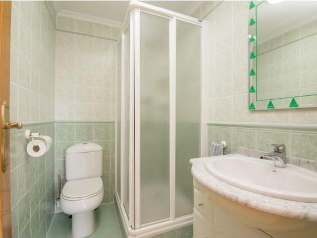 Triplex en Santa pola, esquina con 4 habitaciones, 3 baños, 3 terrazas y sotano