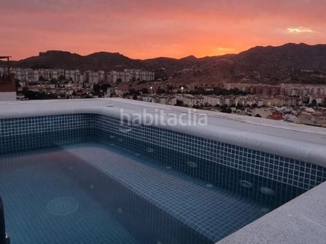 Tríplex en venta en Málaga, Mangas Verdes Las Flores Parque del Sur. En venta dúplex 3 plantas, Calle Manuel Laguna, Ciudad Jardín. Tríplex.