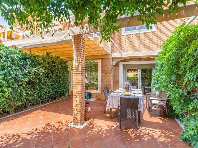 Tríplex en venta en Almería, Los Molinos Villa Blanca. Triplex con piscina comunitaria en Villablanca. Tríplex.