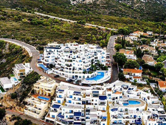 Tríplex en venta en Peñíscola, Las Atalayas Urmi Cerro Mar. Exclusivo piso triplex con vistas al mar y al castillo. Tríplex.