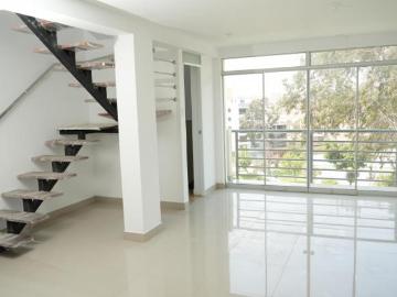 Triplex frente parque 3 dormitorios y 2.5 baños