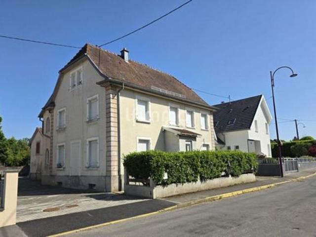Triplex rénové sans travaux avec jardin et annexe