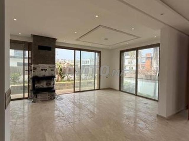 Triplex style villa