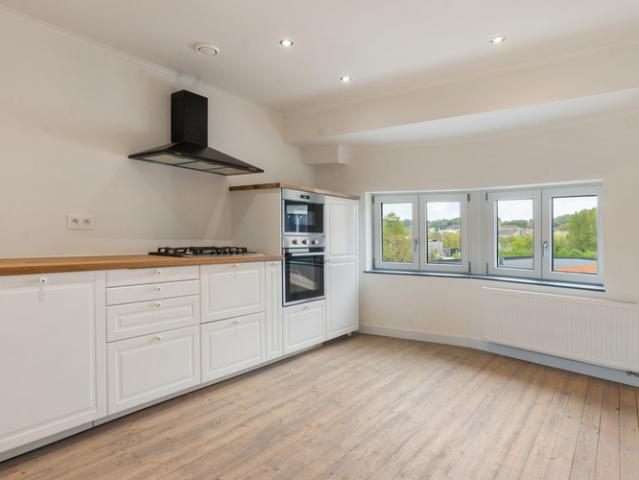 Triplex te huur in Ronse voor € 890 met 2 slaapkamers
