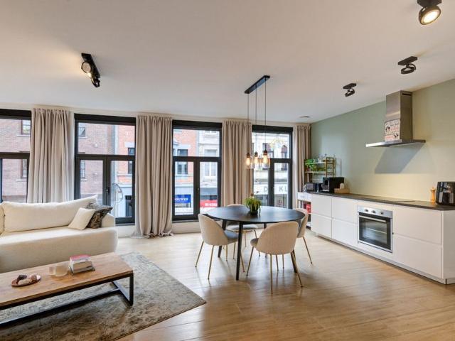 Triplex te koop voor 379000 euro met 3 slaapkamers