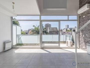 Triplex, vista abierta a todo Saavedra, terraza,balcón y patio propio