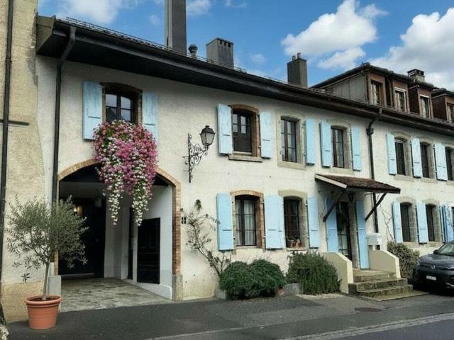 TRIPLEX WOHNUNG IN EINEM WUNDERSCHÖNEN HAUS EINES WEINBAUERS