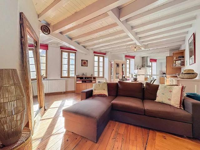 Triplex 135m² de caractère + Local Tarbes 65000