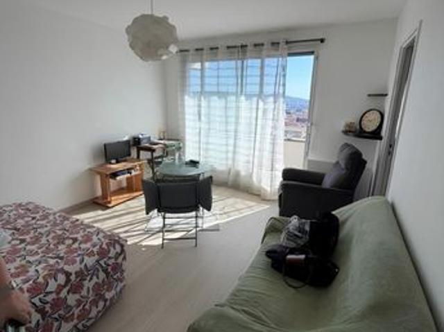 Triplex 1 pièce 28 m²