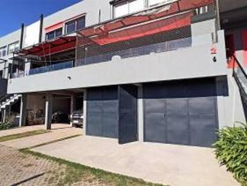 Triplex 2 dormitorios. Zona La Toma Echeverria 2131