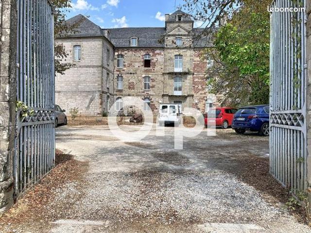 Triplex 2 pièces 63 m²