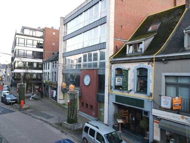 Triplex 3 chambres avec terrasse au cœur de Ciney !