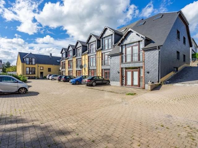 Triplex 4 chambres de 250 m2 à Bigonville Luxembourg