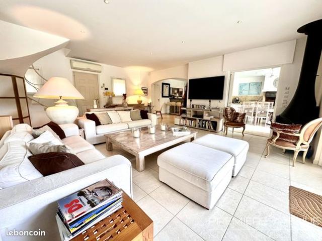Triplex 4 pièces 180 m²