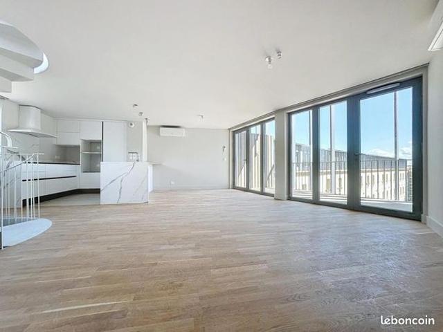 Triplex 4 pièces 118 m²