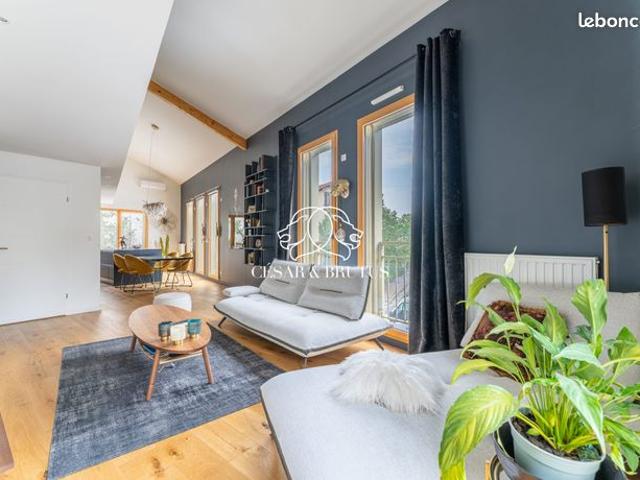 Triplex 4 pièces 130 m²