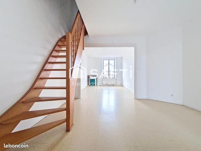 Triplex 4 pièces 81 m²
