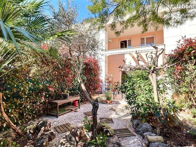 Triplex 4 pièces 82 m²