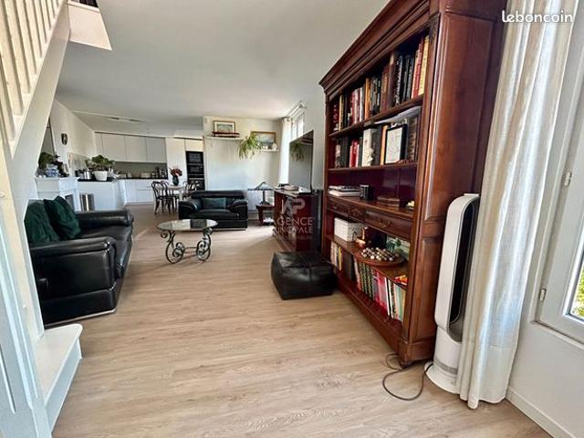 Triplex 4 pièces 95 m²