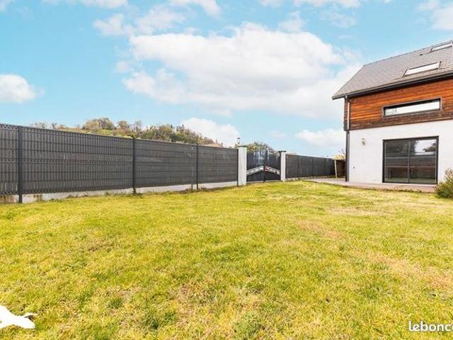 Triplex 4 pièces 95 m²