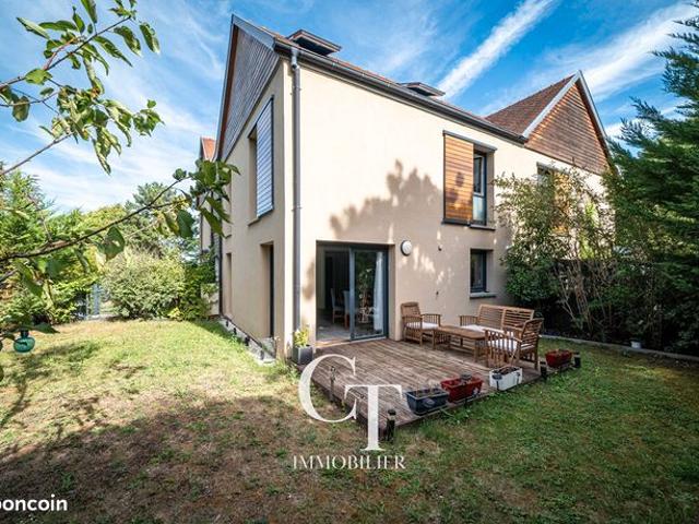 Triplex 4 pièces 95 m²