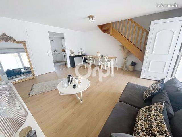 Triplex 4 pièces 98 m²