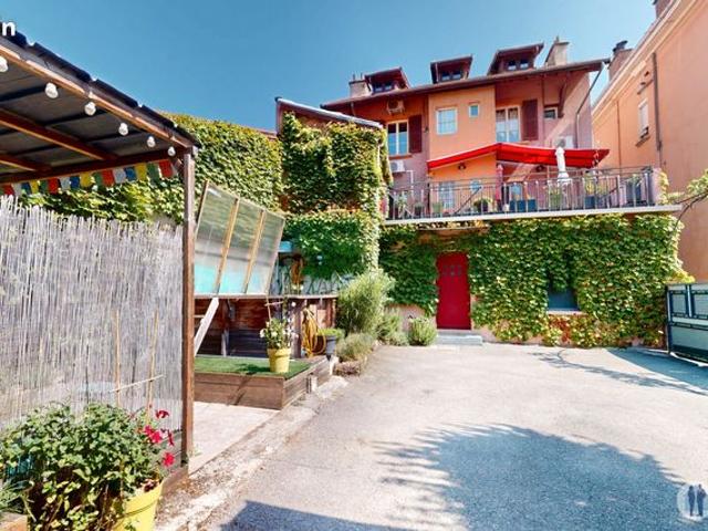 Triplex 7 pièces 174 m²
