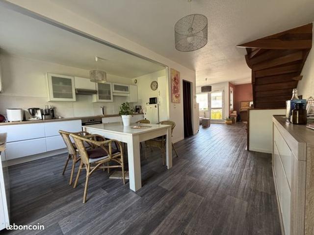 Triplex 5 pièces 100 m²