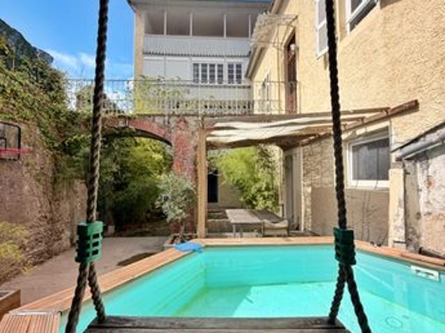 Triplex 6 pièces 140 m²