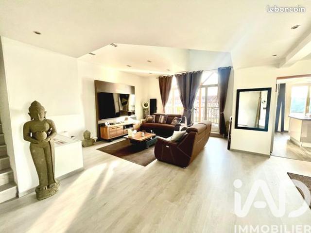 Triplex 6 pièces 162 m²
