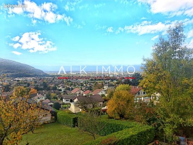 Triplex 6 pièces 188 m²