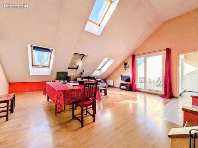 Triplex 6 pièces 109 m²