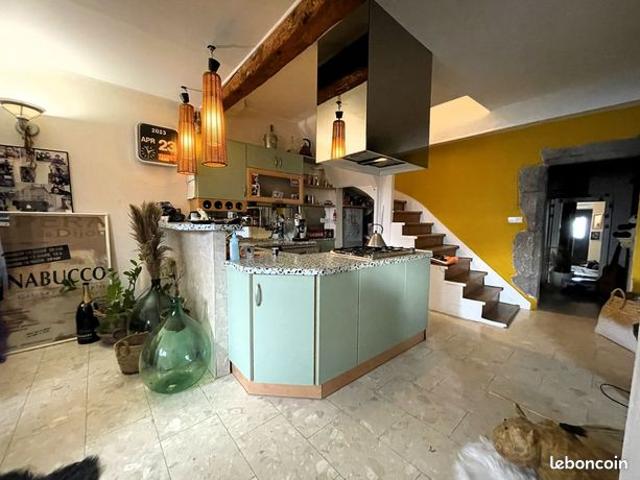 Triplex 6 pièces 130 m²