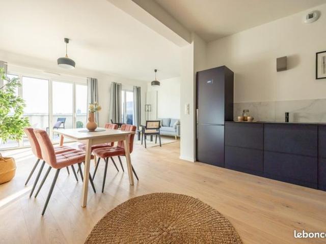 Triplex 6 pièces 132 m²