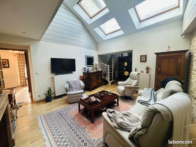 Triplex 7 pièces 163 m²