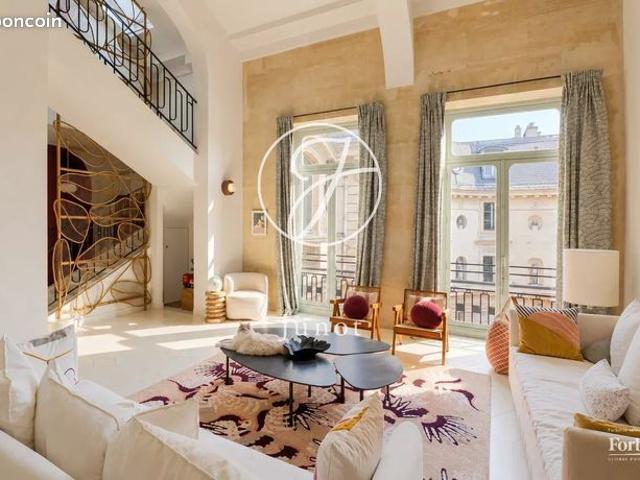 Triplex 7 pièces 230 m²