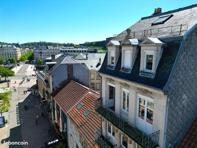 Triplex 8 pièces 161 m²