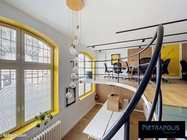 Triplex 9 pièces 191 m²