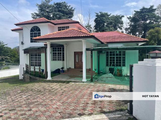 Triple Storey Bungalow Bukit Rahman Putra